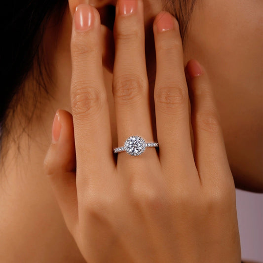 Infinite Glow – 1CT Round Moissanite Halo Ring