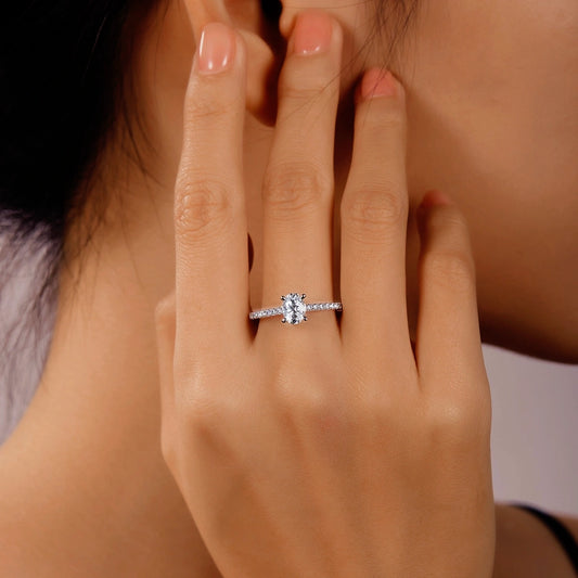 Eternal Grace – 1CT Oval Moissanite Solitaire Ring