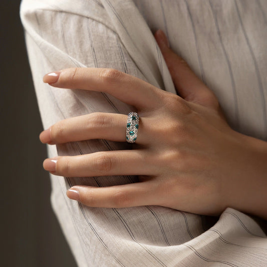 The Interwoven Life Ring