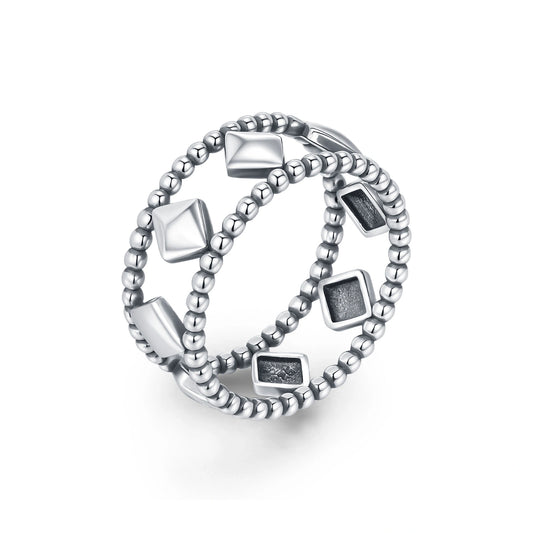 The Compass Bead Ring